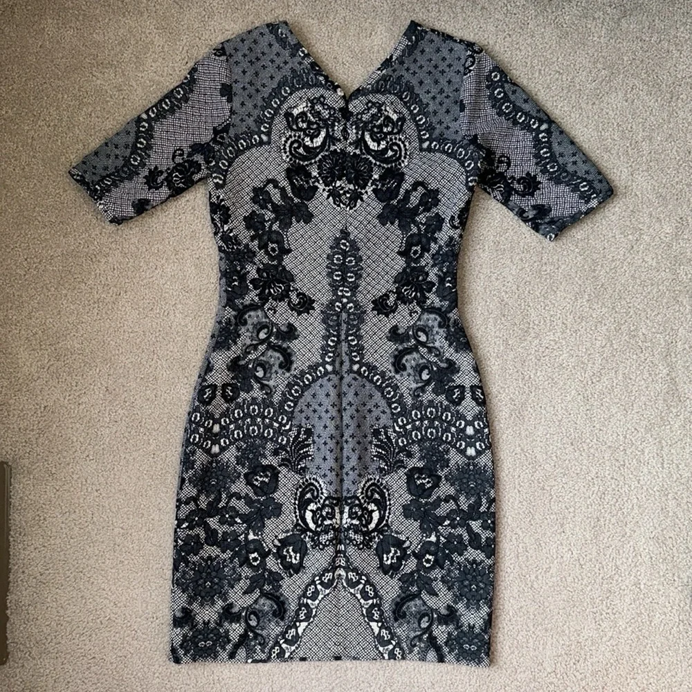 Yoana Baraschi Fleuris Lace Anthropologie Sheath Dress Bodycon Navy Blue Size 0